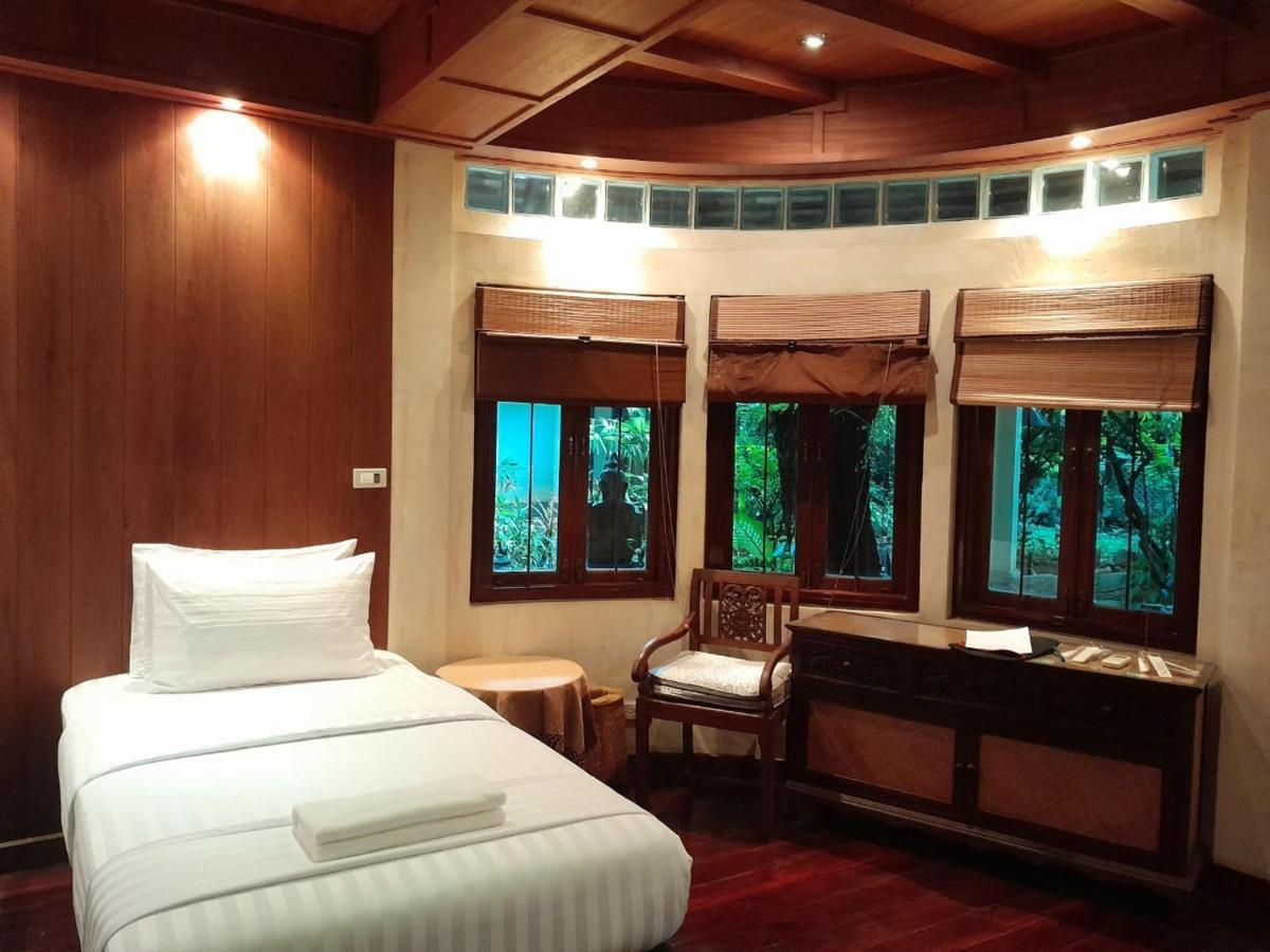 Awara Signature House Hotel Chiang Mai Exterior foto