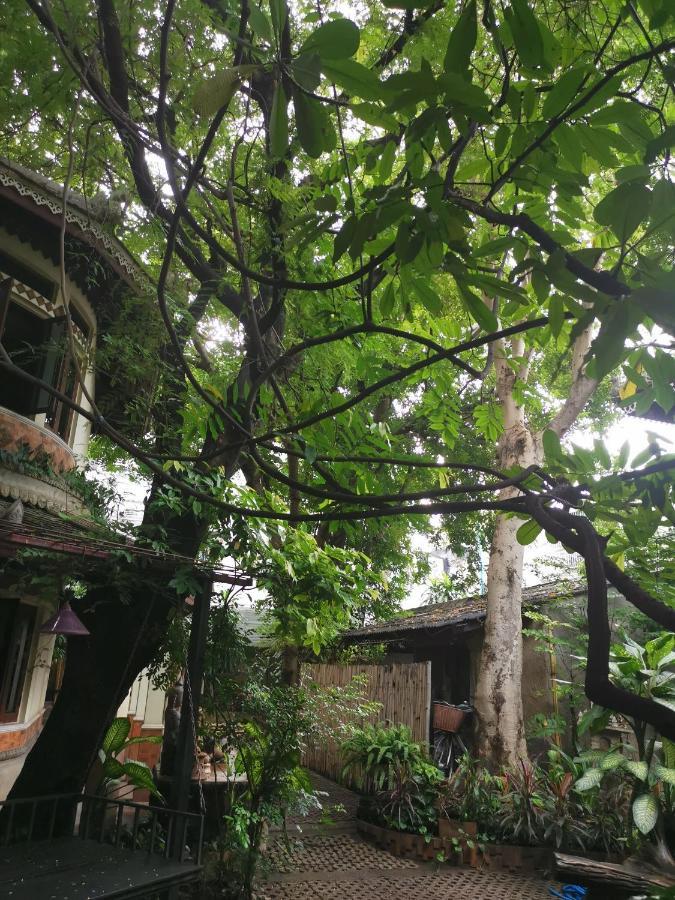 Awara Signature House Hotel Chiang Mai Exterior foto