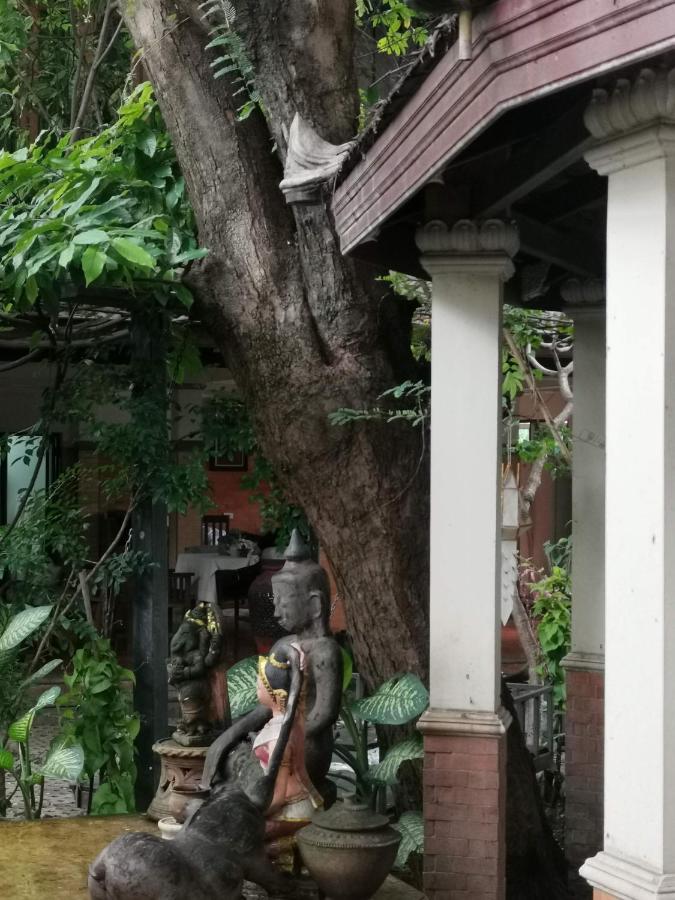 Awara Signature House Hotel Chiang Mai Exterior foto