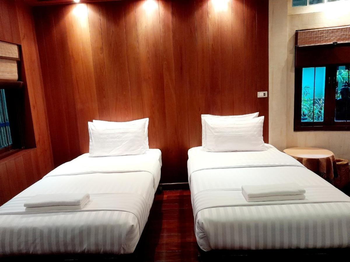 Awara Signature House Hotel Chiang Mai Exterior foto