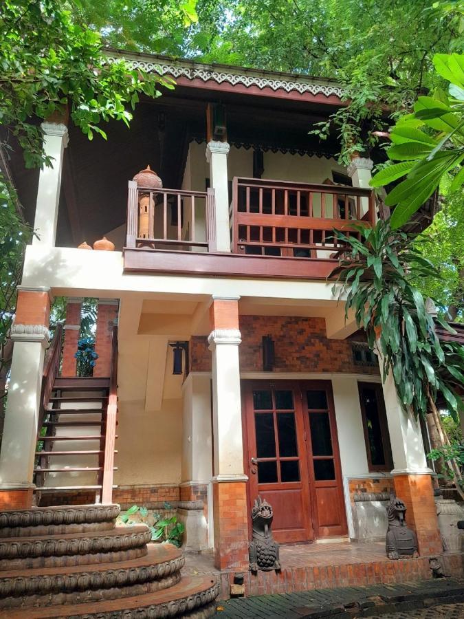 Awara Signature House Hotel Chiang Mai Exterior foto